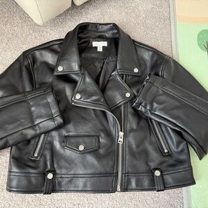 Black cropped faux leather moto biker jacket